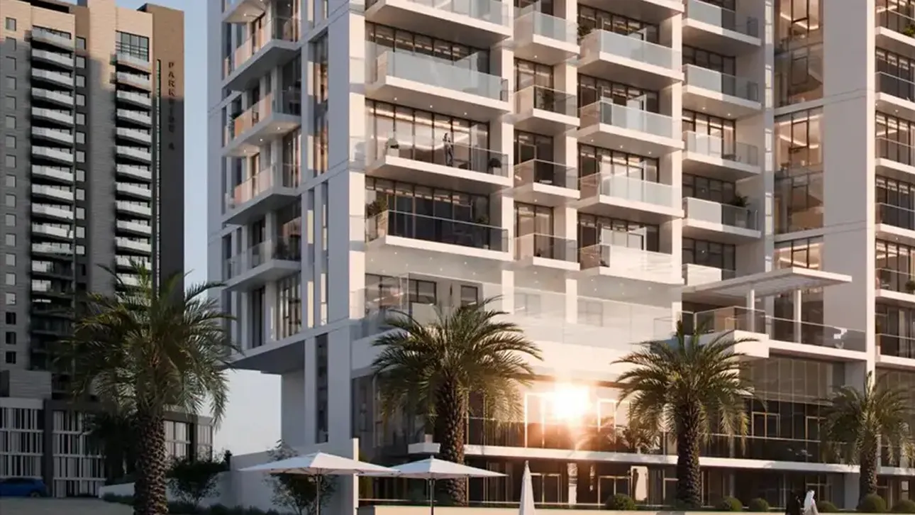 SAAS Reem Eight Hero Image